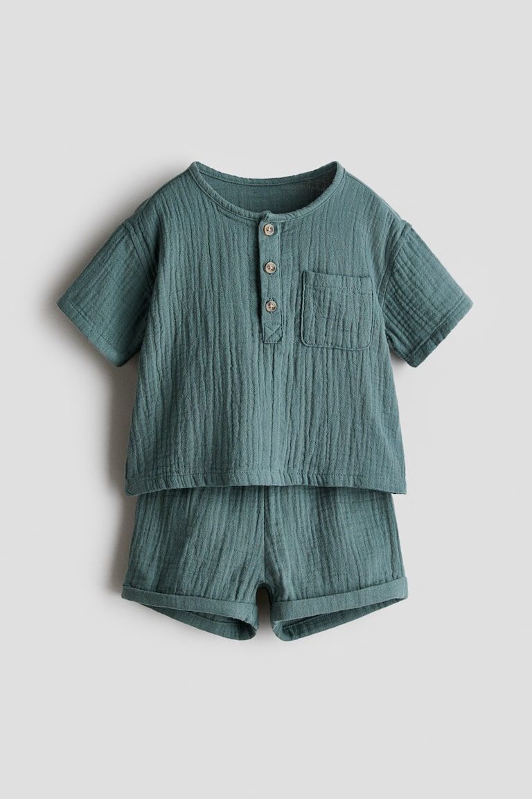 2-Piece Shirt and Shorts Set