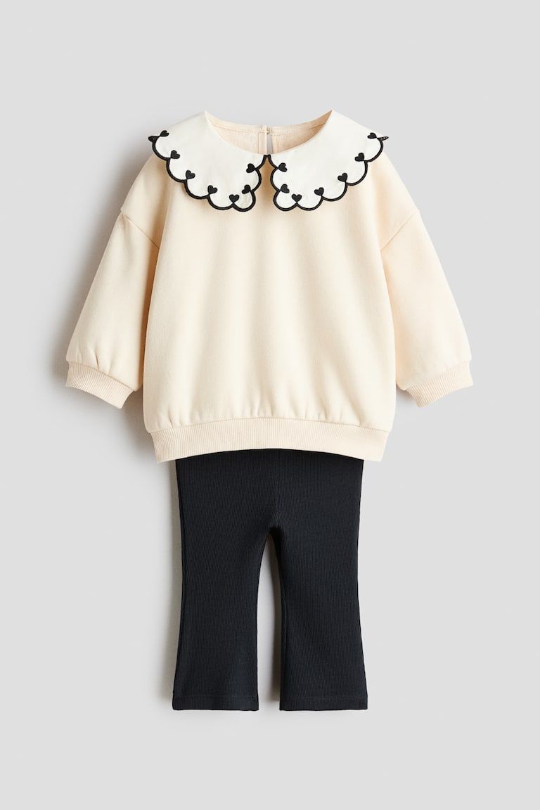 2-piece sweatshirt and leggings set