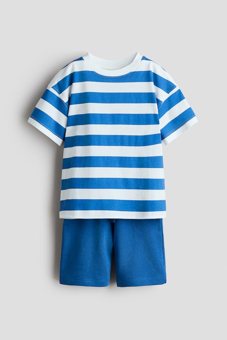 2-Piece T-Shirt and Shorts Set