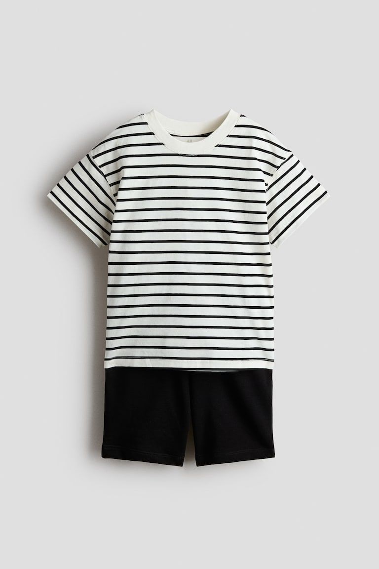 2-Piece T-Shirt and Shorts Set
