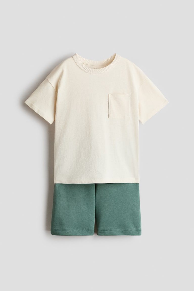 2-Piece T-Shirt and Shorts Set