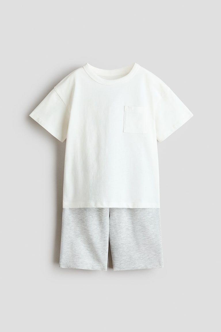 2-Piece T-Shirt and Shorts Set