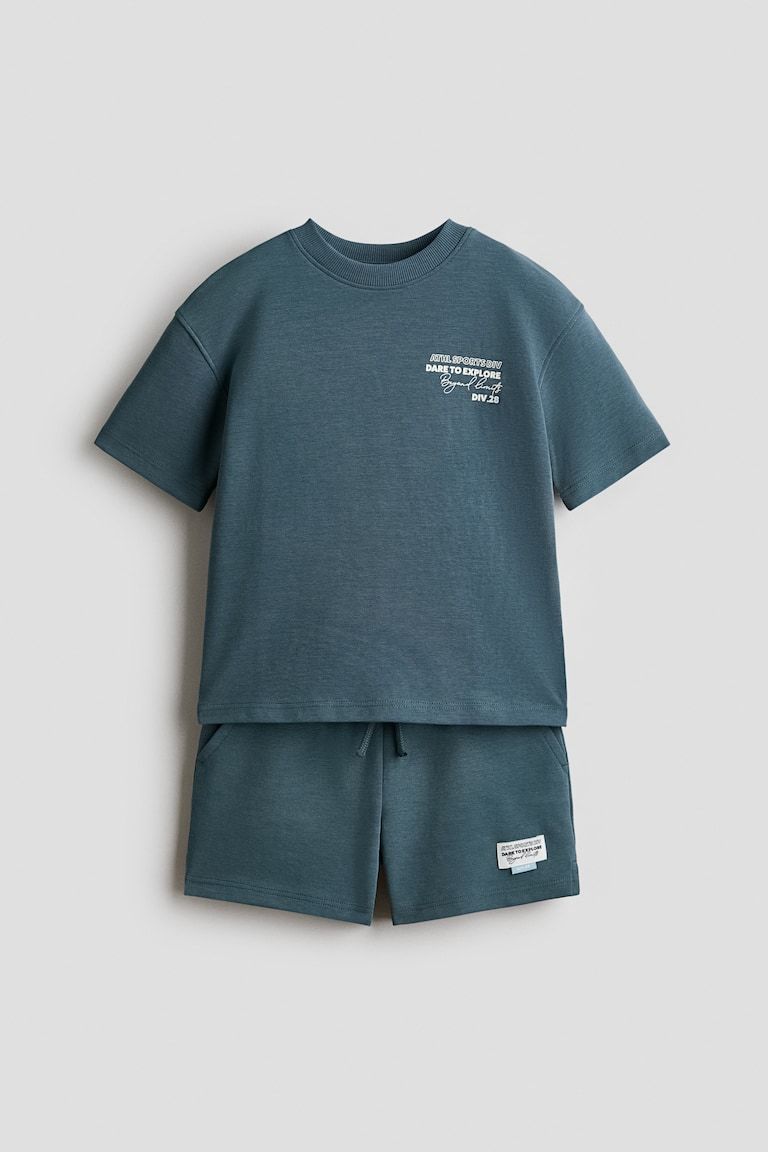 2-Piece T-Shirt and Sweatshorts Set