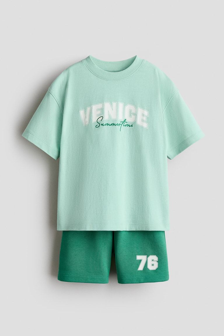2-Piece T-Shirt and Sweatshorts Set