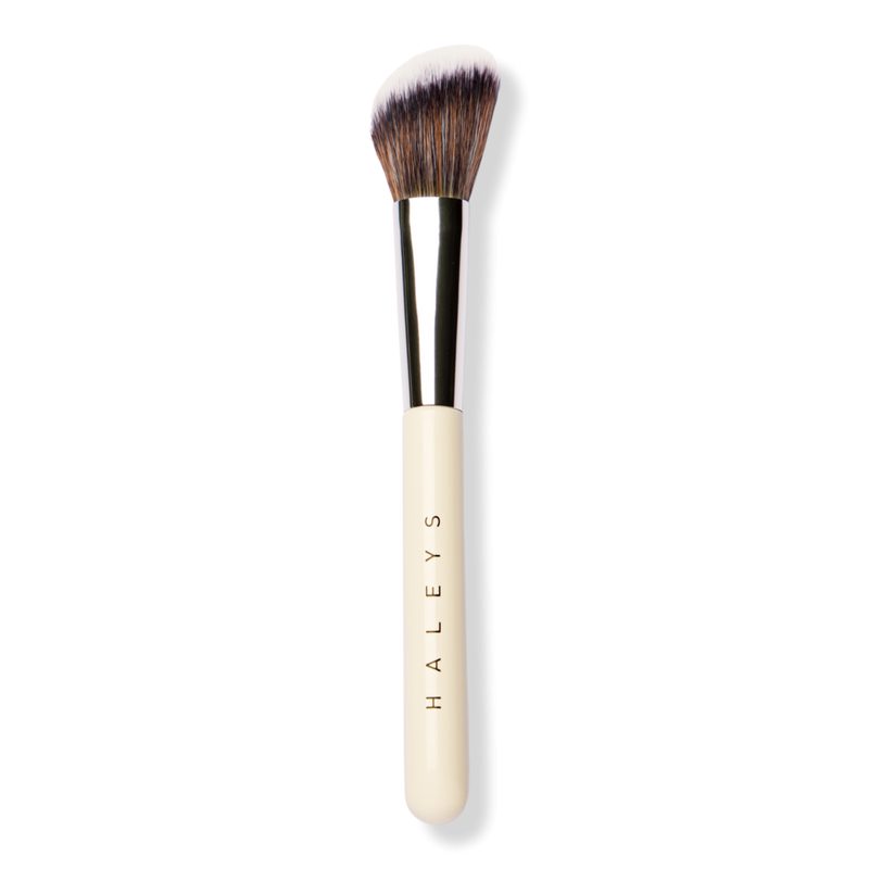 Angled Sculpting Contour Brush