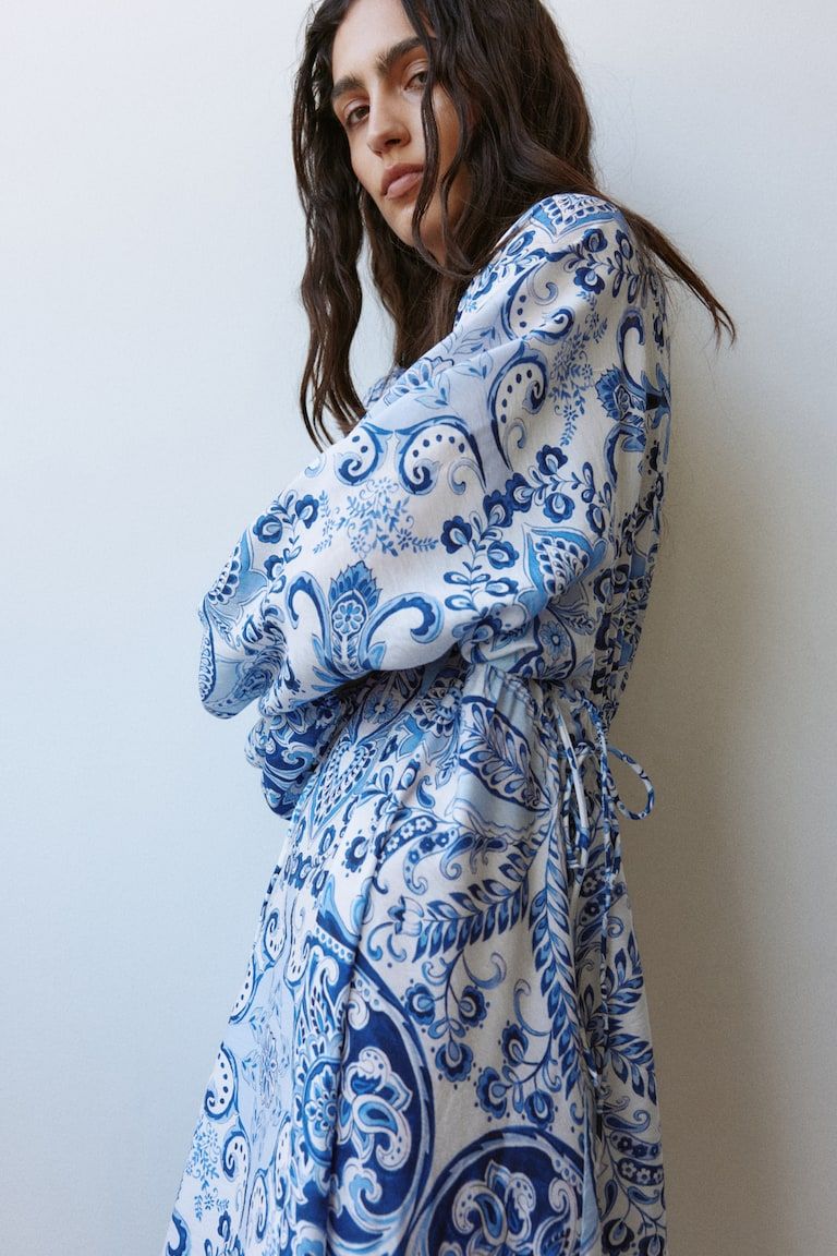 Balloon-sleeved tunic dress