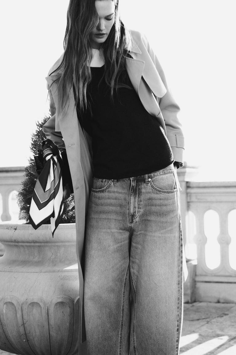 Barrel Regular Waist Jeans