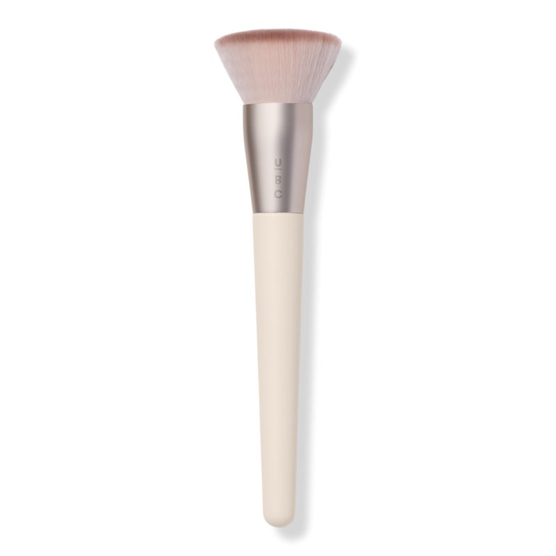 Buffing Foundation Brush 108