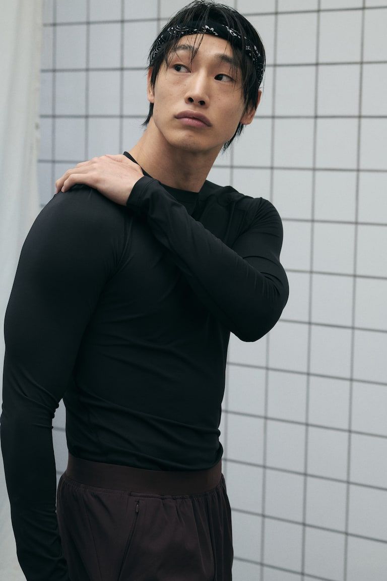 Compression Fit Sports Shirt with DryMove™