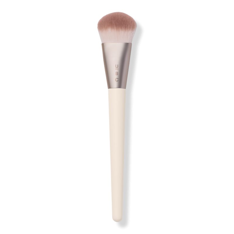 Contoured Foundation Brush 102