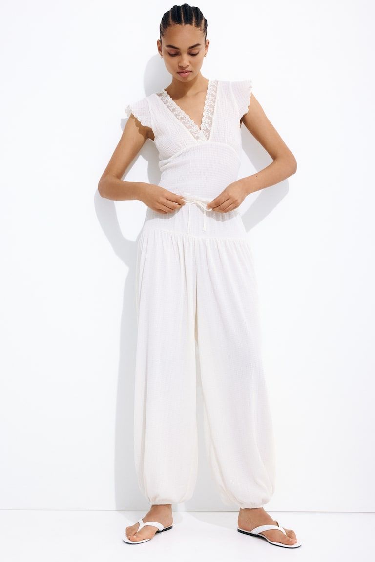 Crinkled balloon trousers
