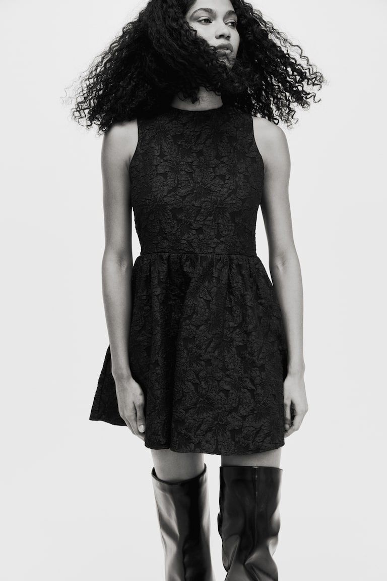 Dress with Bow at Back