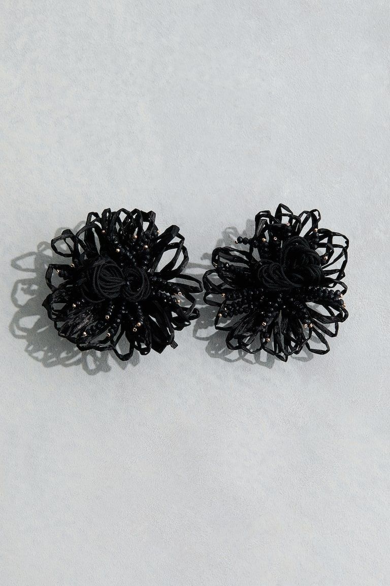Flower-shaped earrings