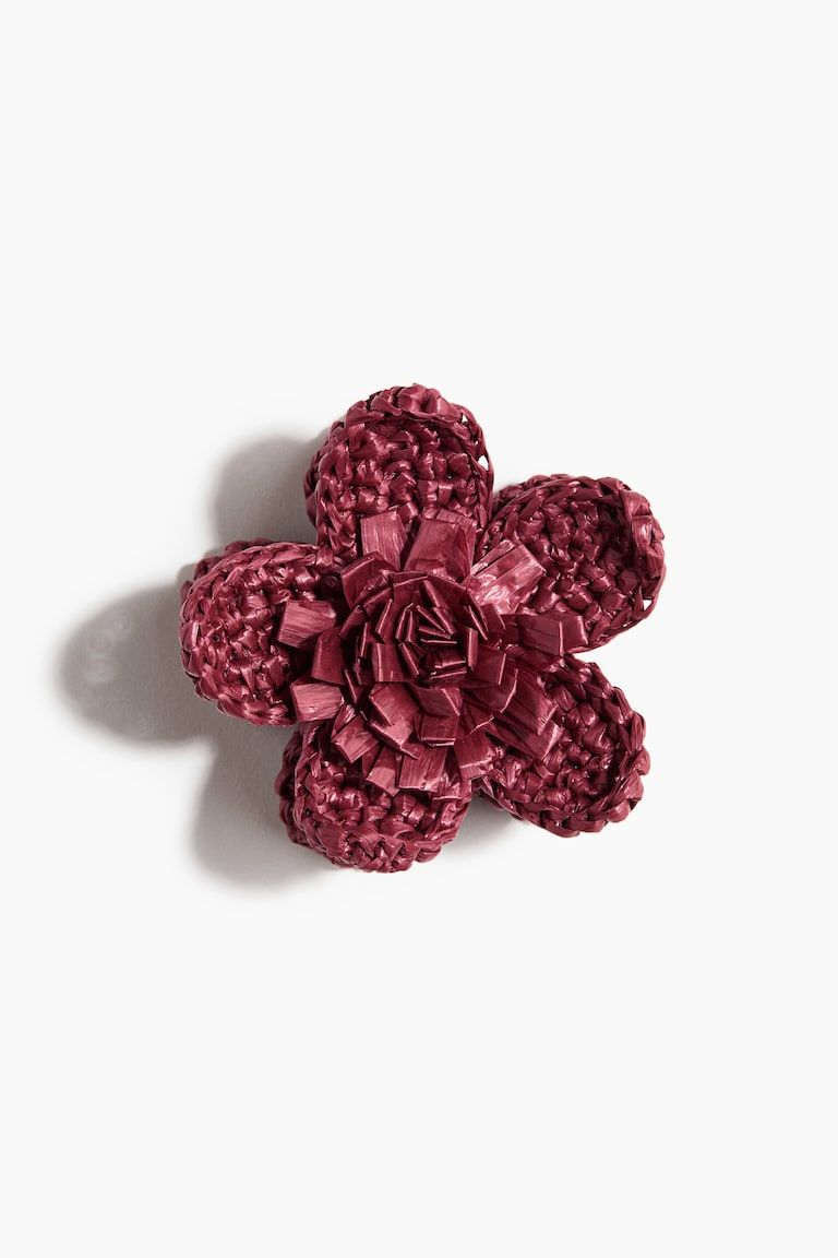 Flower-Shaped Straw Hair Claw