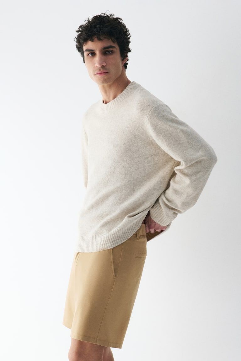 Four-Way Stretch Loose-Fit Chino Shorts