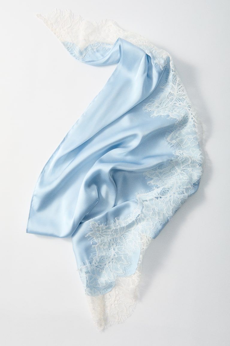 Lace-Trimmed Triangle Scarf