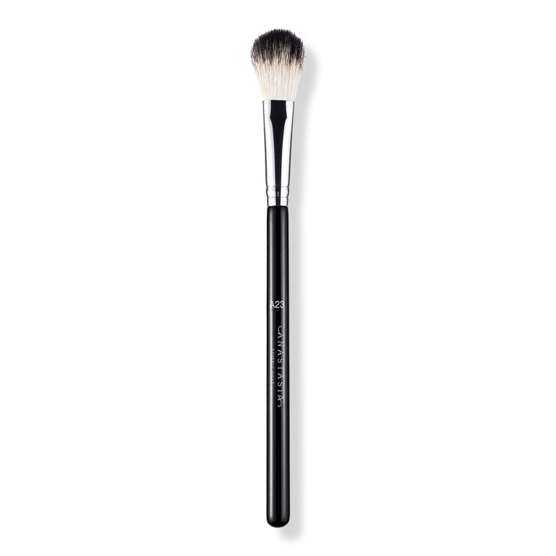 Large Tapered Blending Powder Brush A23