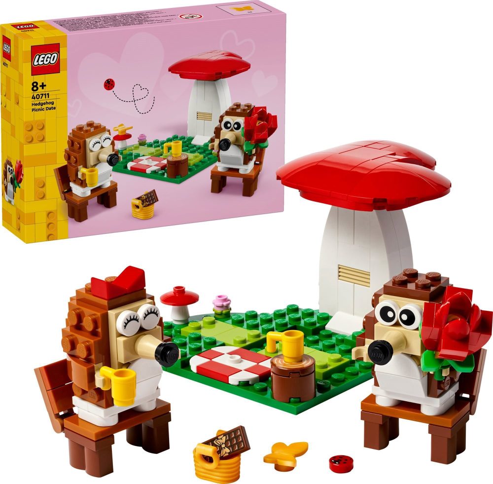 LEGO® Iconic 40711 Hedgehog Picnic Date