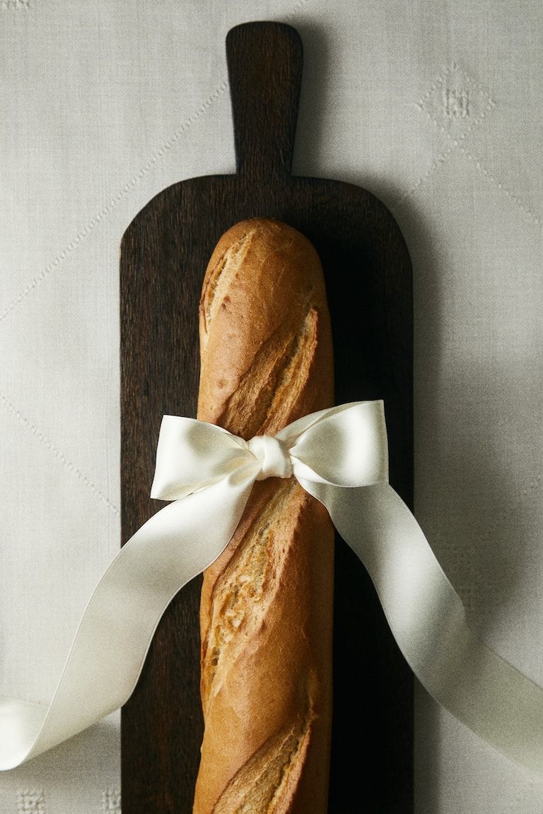 Long Mango Wood Cutting Board
