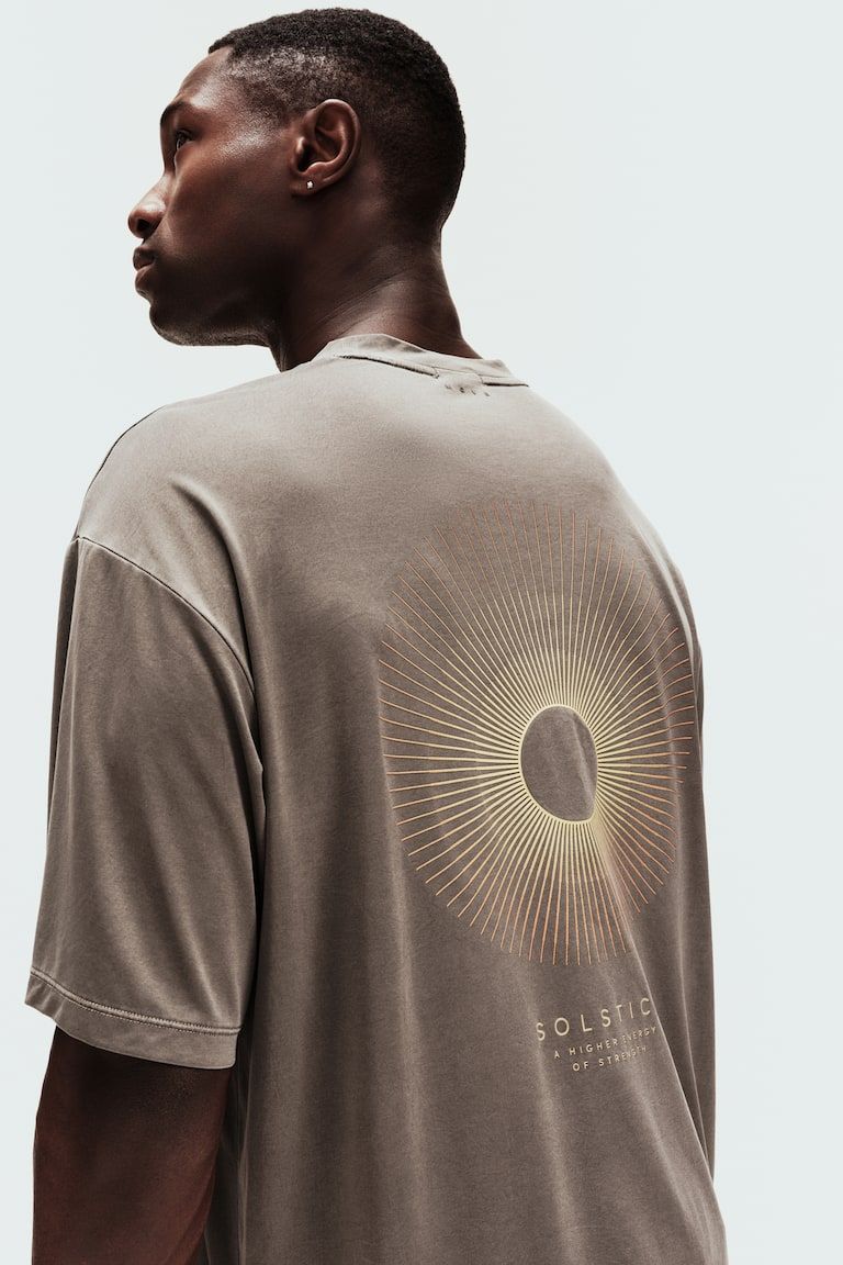 Loose-Fit Boxy Sports T-Shirt with DryMove™
