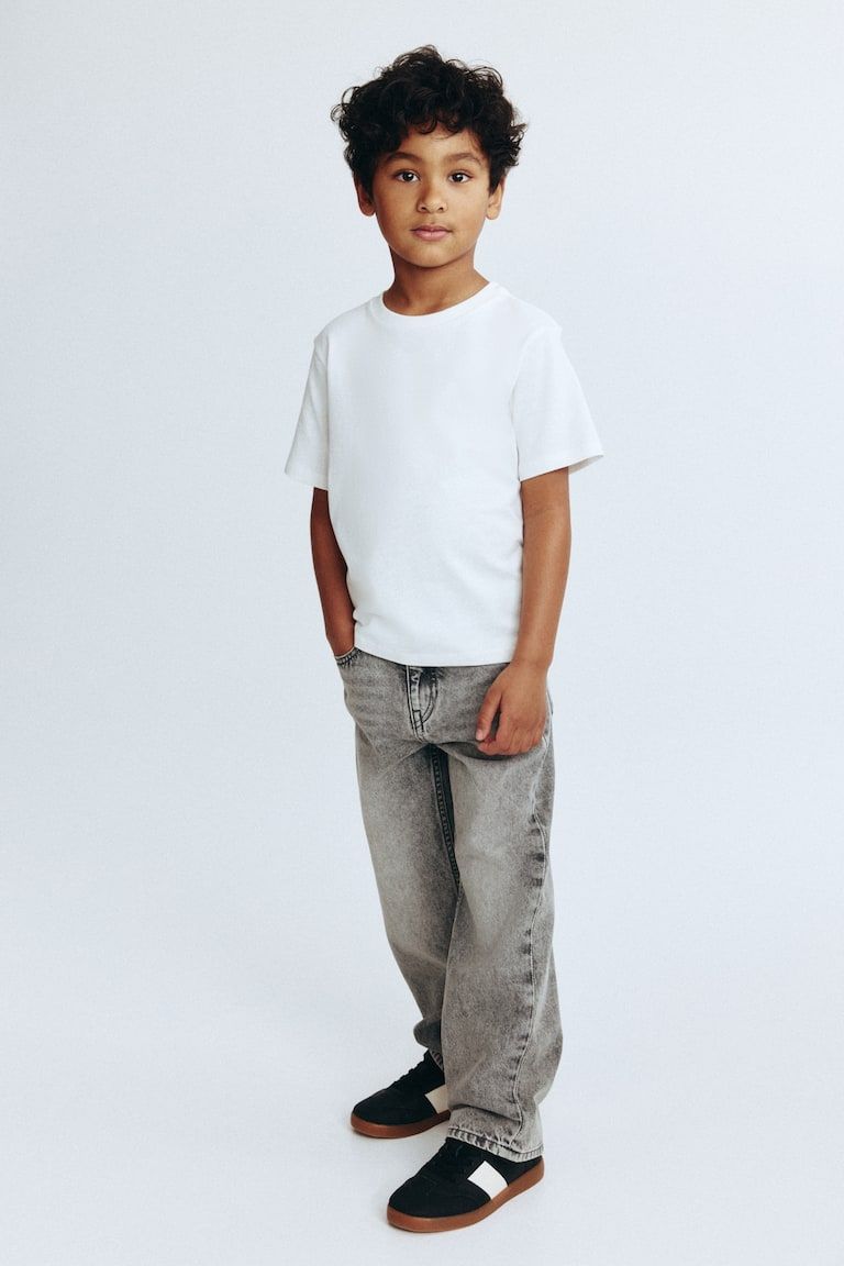 Loose-Fit Jeans