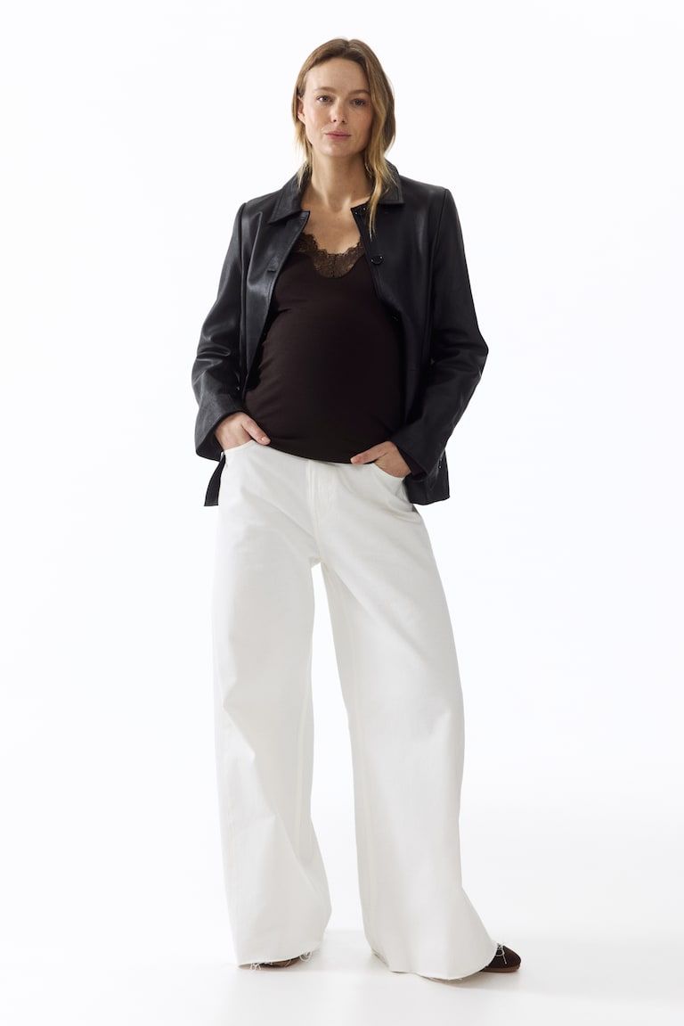 MAMA Lace-Trimmed Top