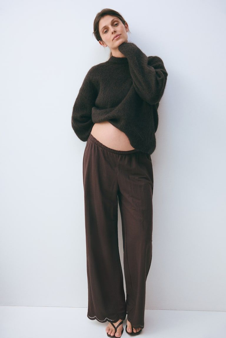 MAMA Scalloped Pull-On Pants