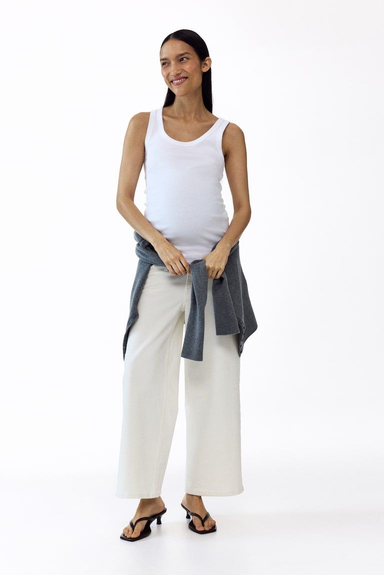 MAMA Wide Low Waist Ankle Jeans