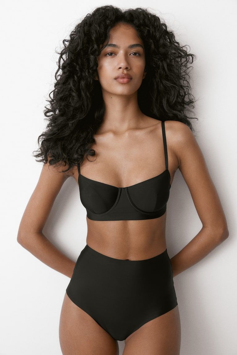 Medium Shape Microfiber Briefs
