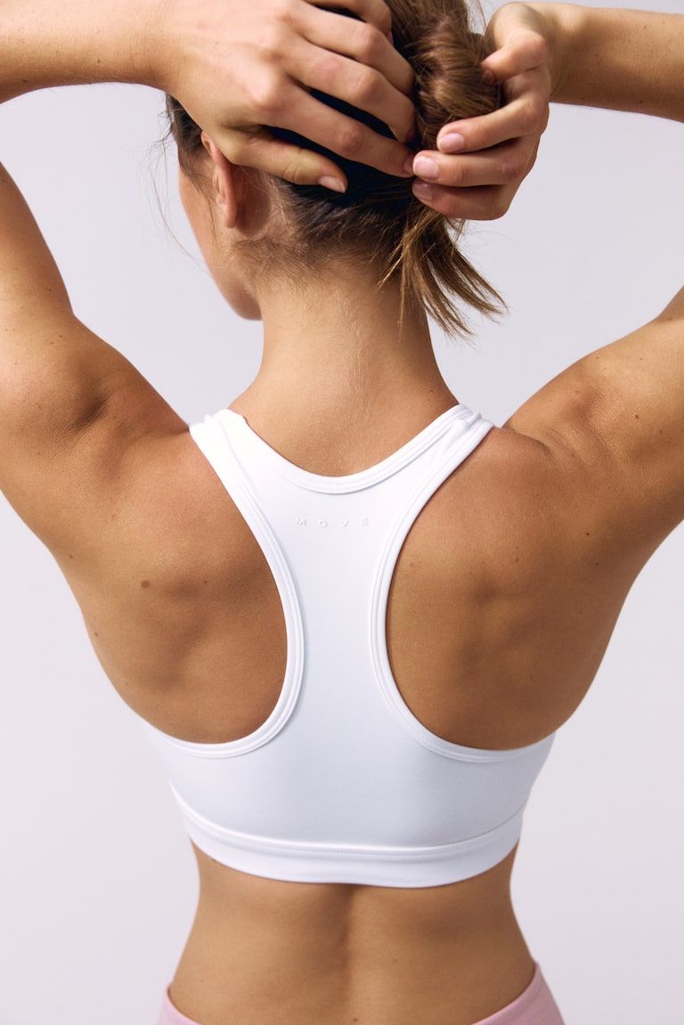 Medium Support Sports Bra with SoftMove™