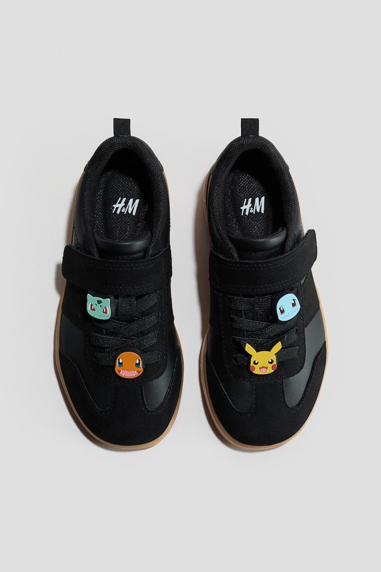 Motif-Detail Sneakers