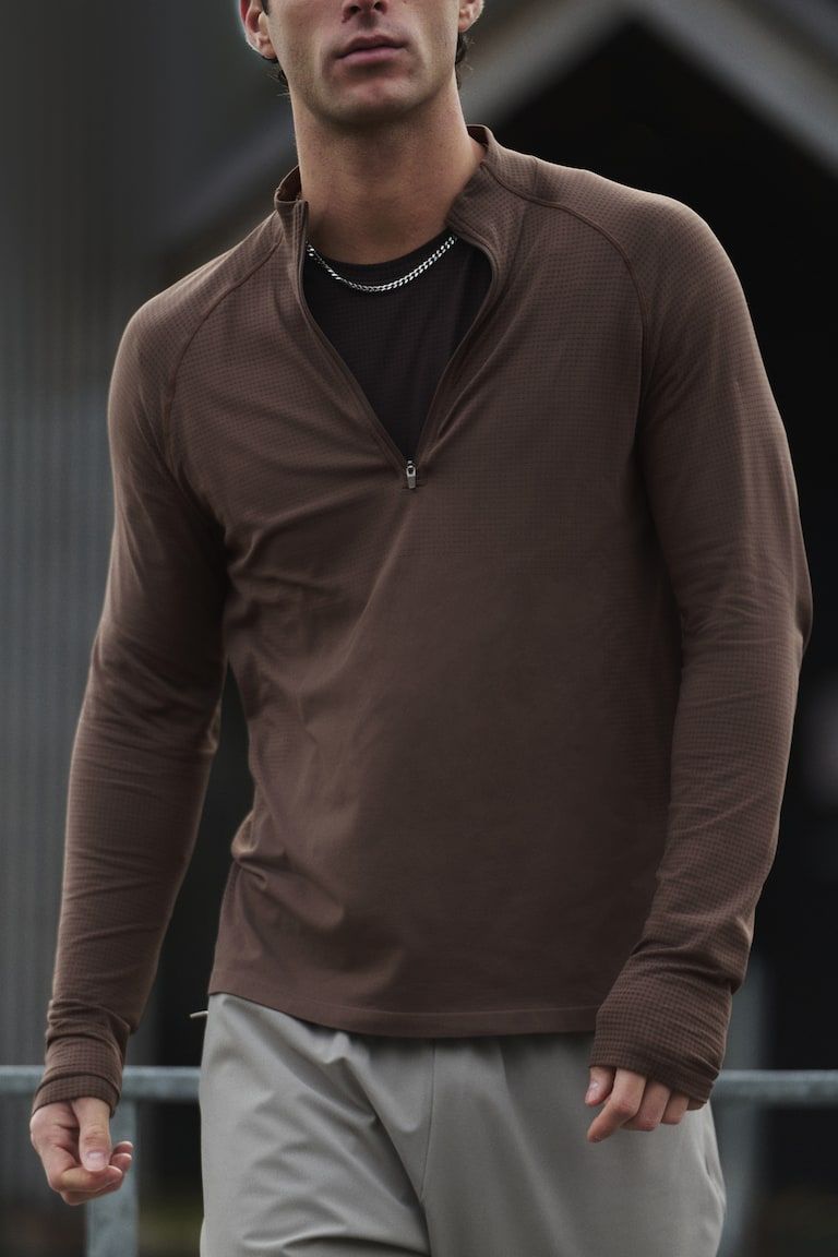 Muscle-Fit Half-Zip Sports Shirt with DryMove™