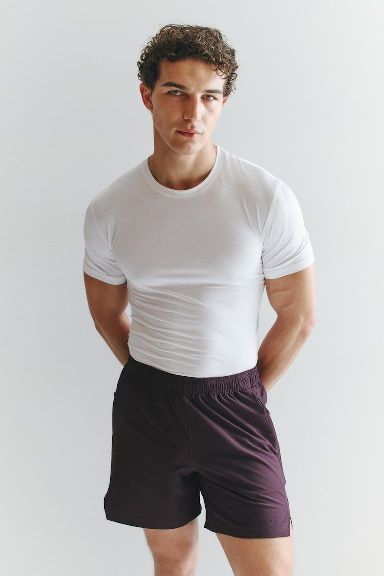 Muscle-Fit Sports Shirt with DryMove™