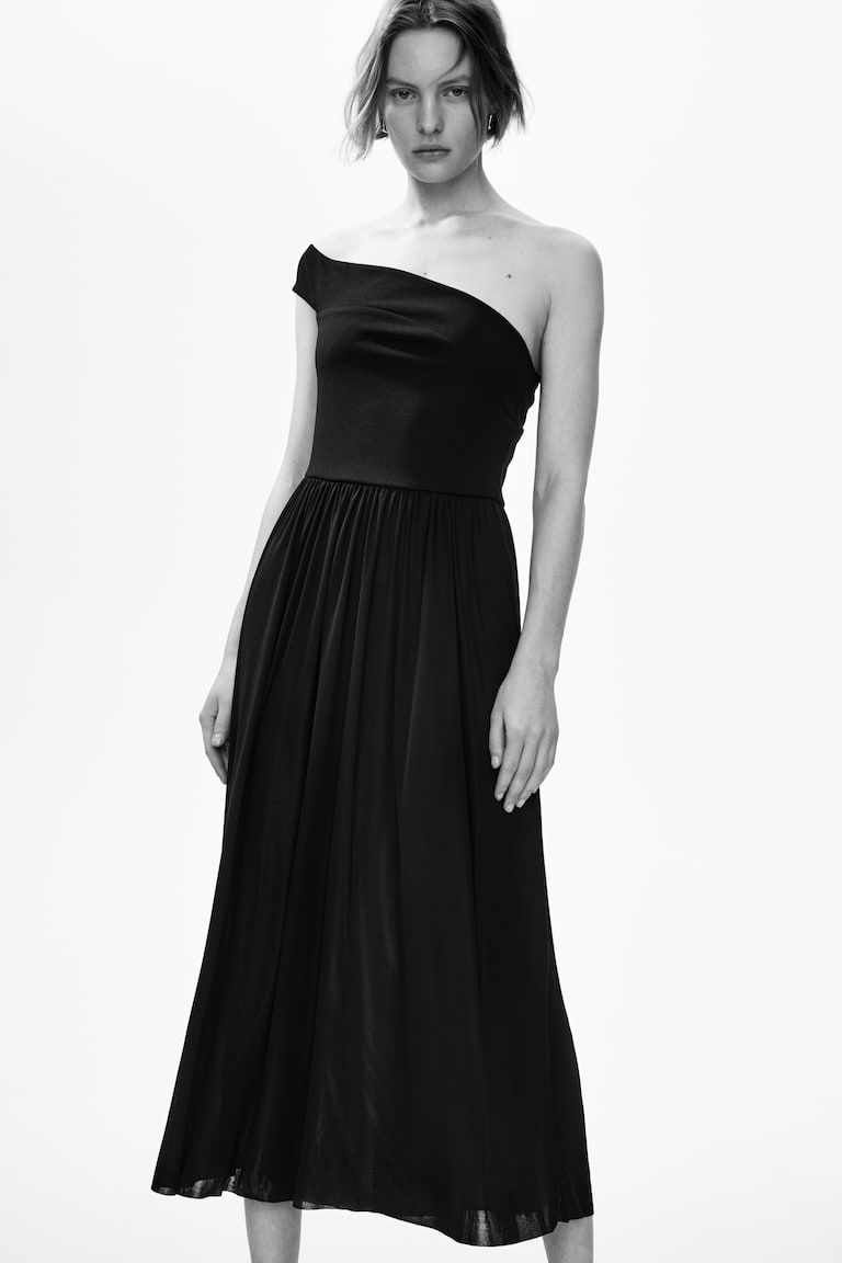 Off-the-Shoulder Jersey Dress