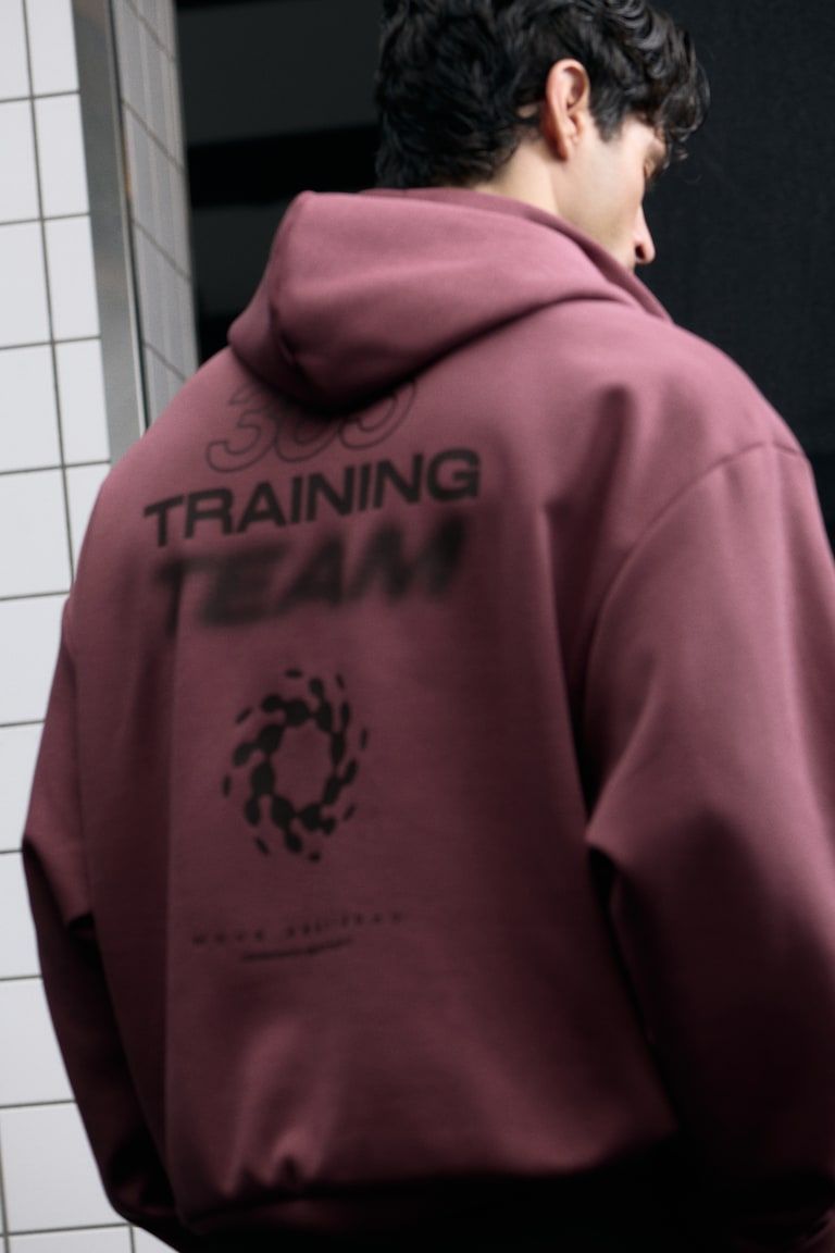 Oversized-Fit Sports Hoodie with DryMove™