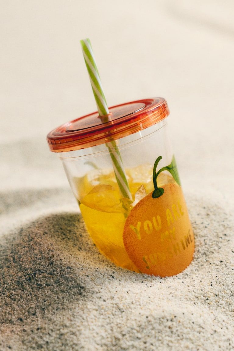 Patterned Plastic Mug with Straw