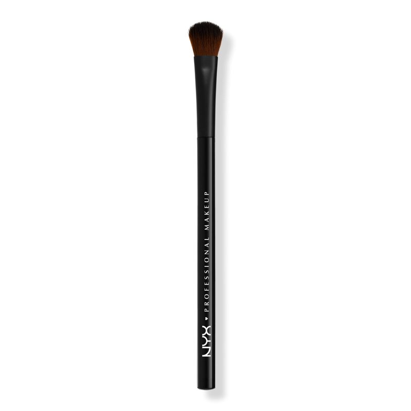 Pro All Over Medium Shadow Brush