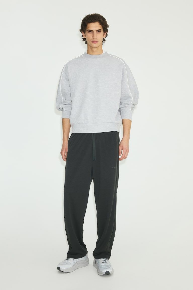Relaxed-Fit Sports Joggers with DryMove™