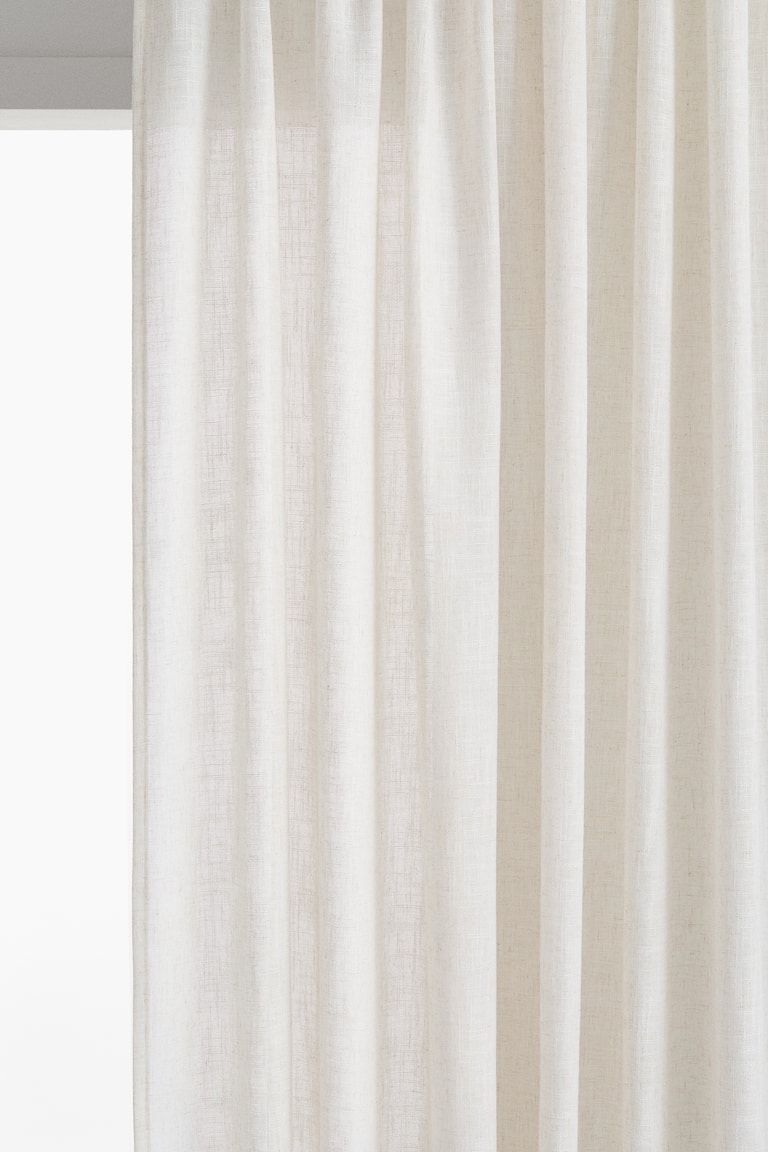 Single-Pack Long and Wide Curtain