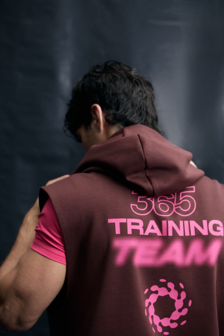 Sleeveless Sports Hoodie with DryMove™