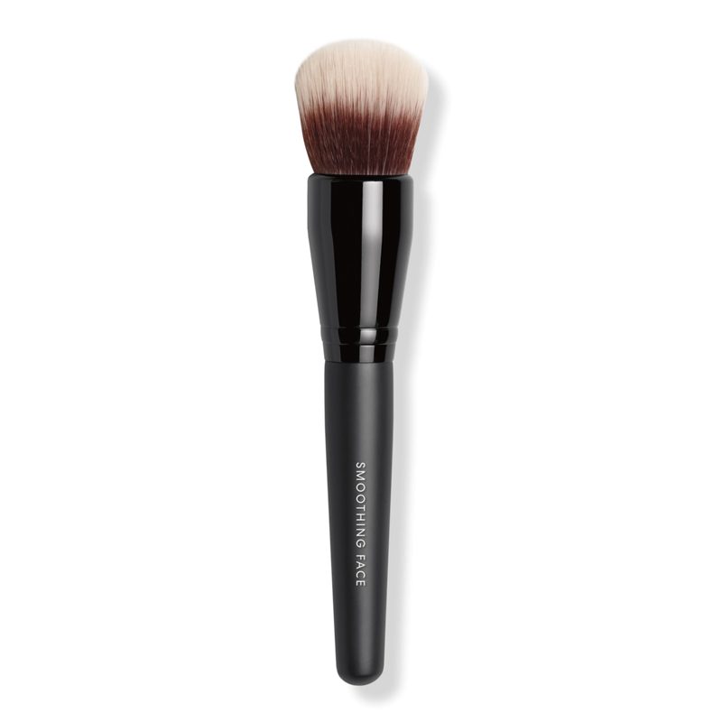 Smoothing Face Foundation Brush