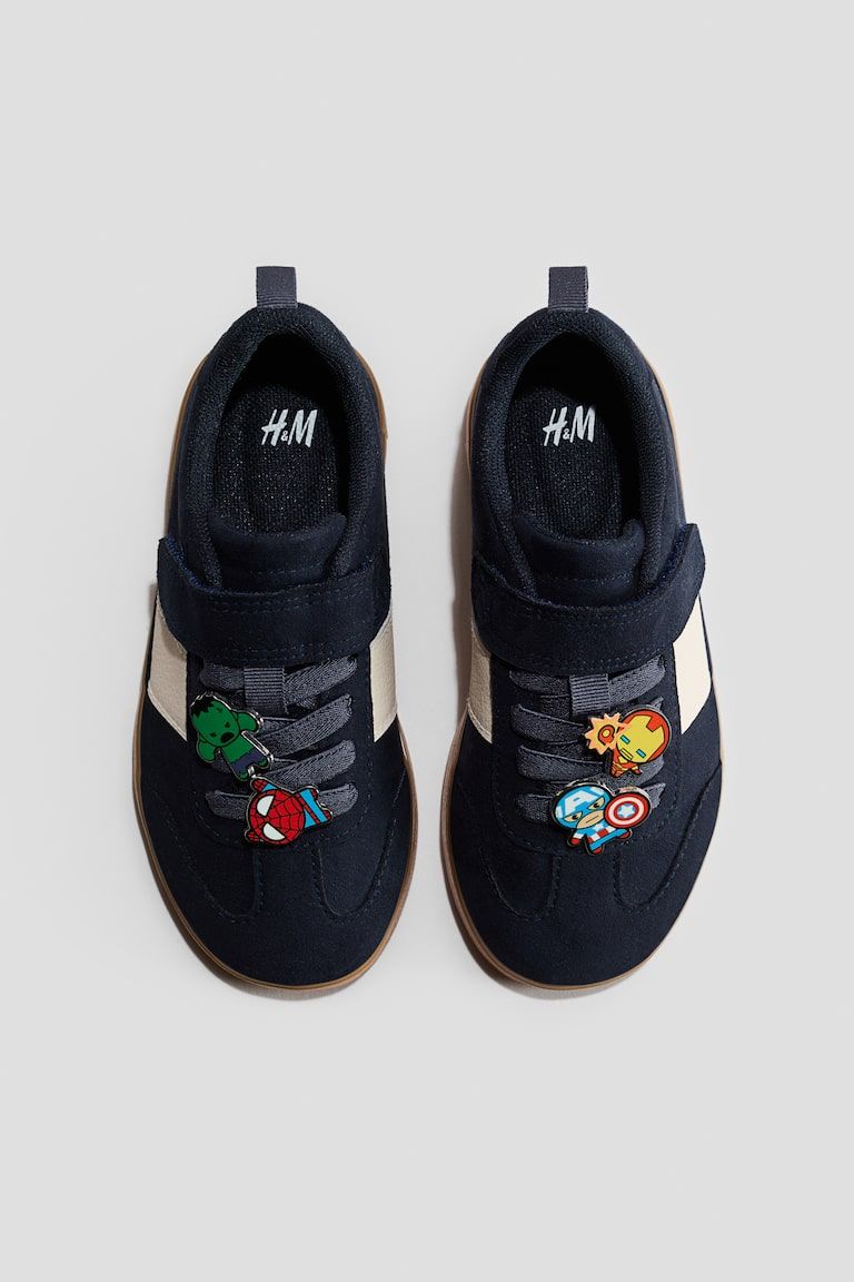 Sneakers with Appliqués