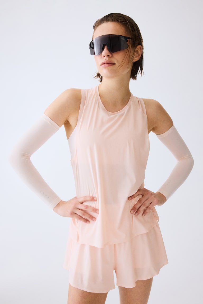 Sports Tank Top with DryMove™
