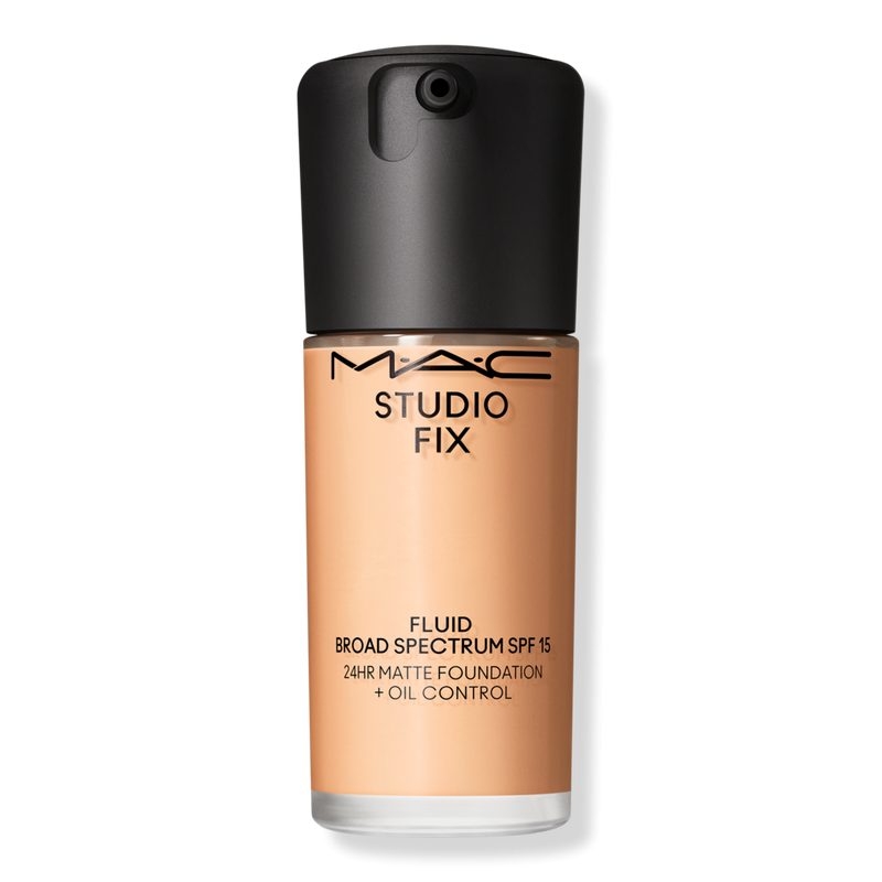 Studio Fix Fluid SPF15 24HR Matte Foundation + Oil Control - NC18