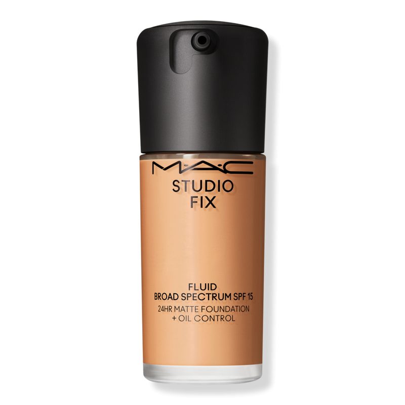 Studio Fix Fluid SPF15 24HR Matte Foundation + Oil Control - NC40