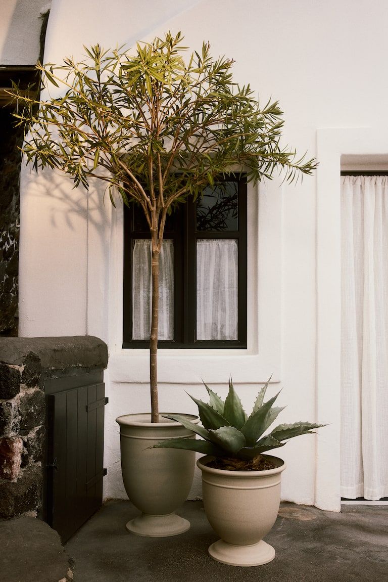 Tall Metal Outdoor Plant Pot