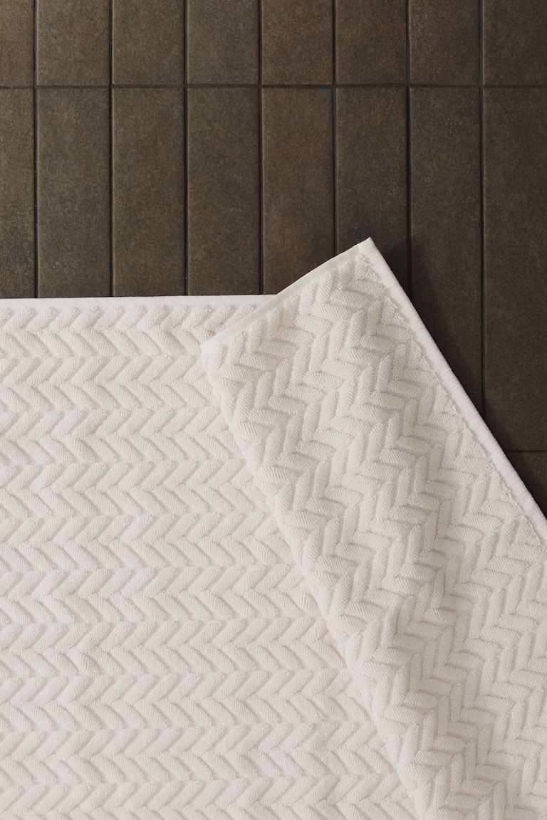 Textured Bath Mat