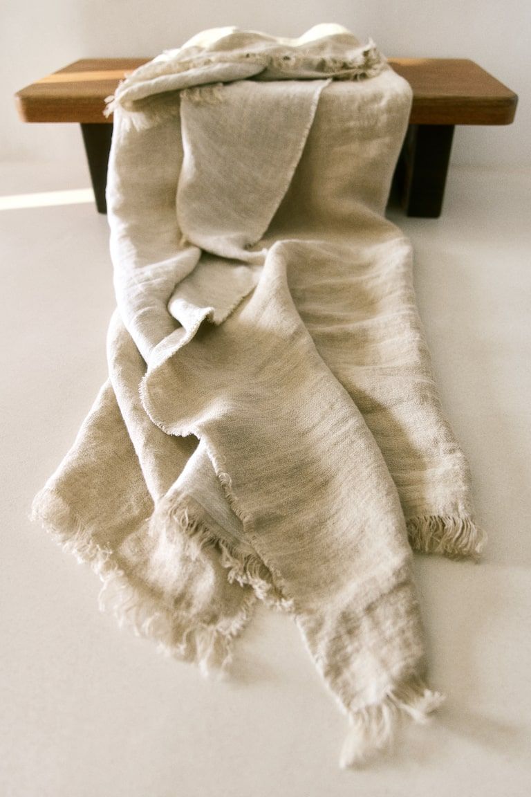 Two-Tone Linen Throw