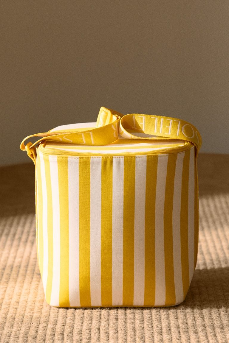 Water-Repellent Cooler Bag