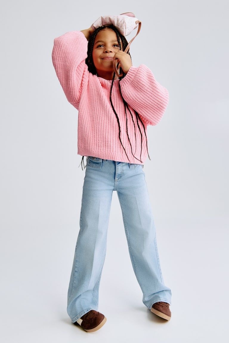 Wide-Leg Jeans